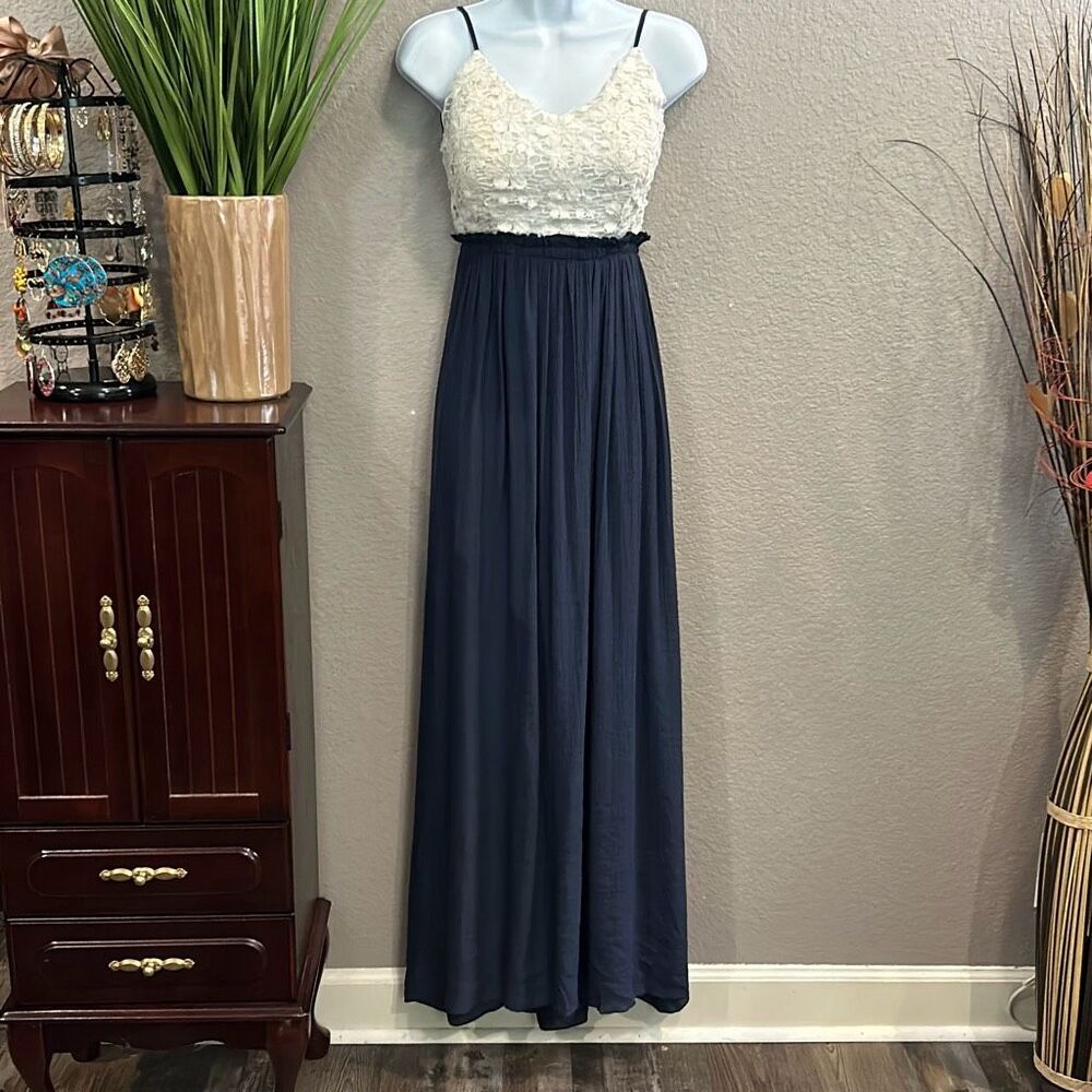 #326 Mind Code backless Lacey navy blue/white maxi dress juniors size medium